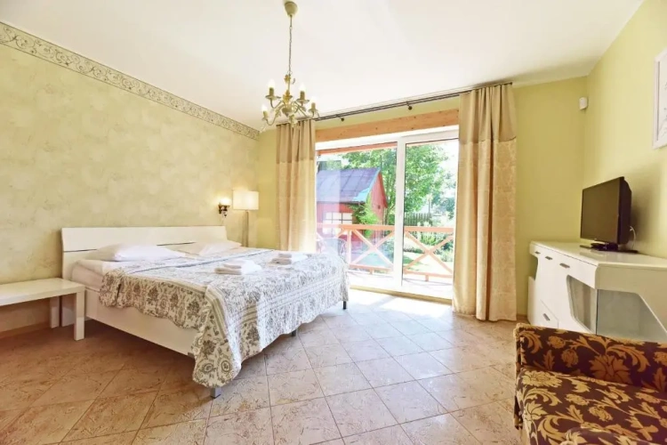 2 Bedrooms Apartment