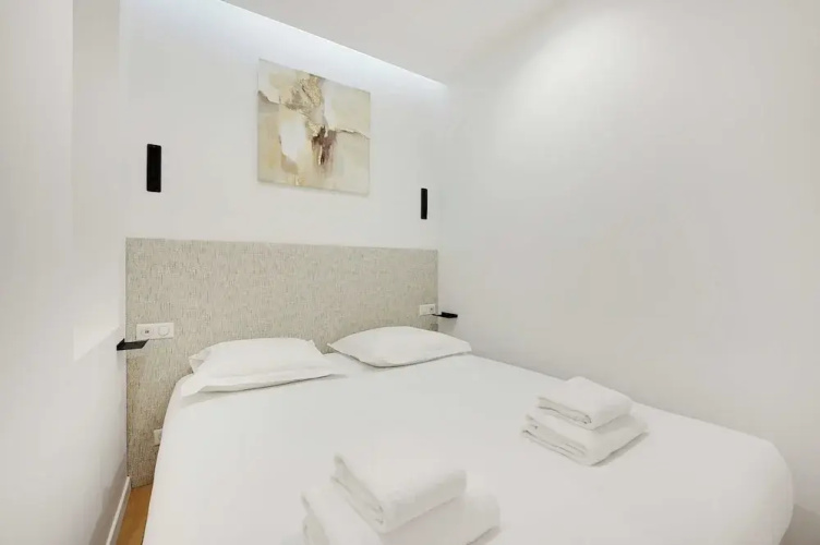 Charming Apartment - 3br/8p - Sentier