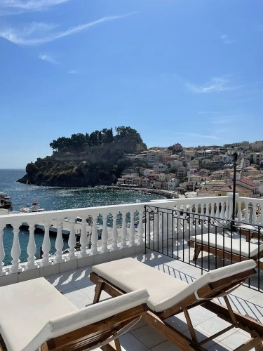 Studio with balcony and with sea view