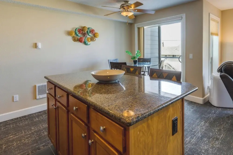 Rockaway Beach Vacation Rental Near Beach Access!