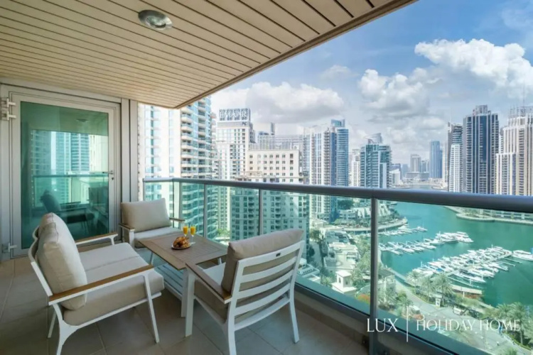 LUX - Ultimate Marina View Deluxe Suite