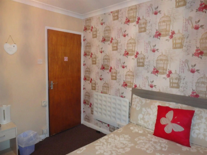 OYO Hotel 33