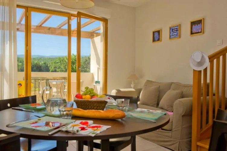 2 Bedrooms Apartment with balcony
