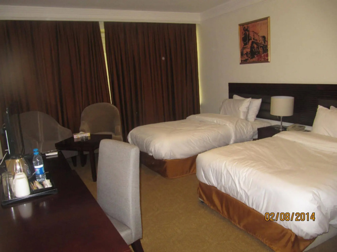 Sandy Le Oriental Hotel