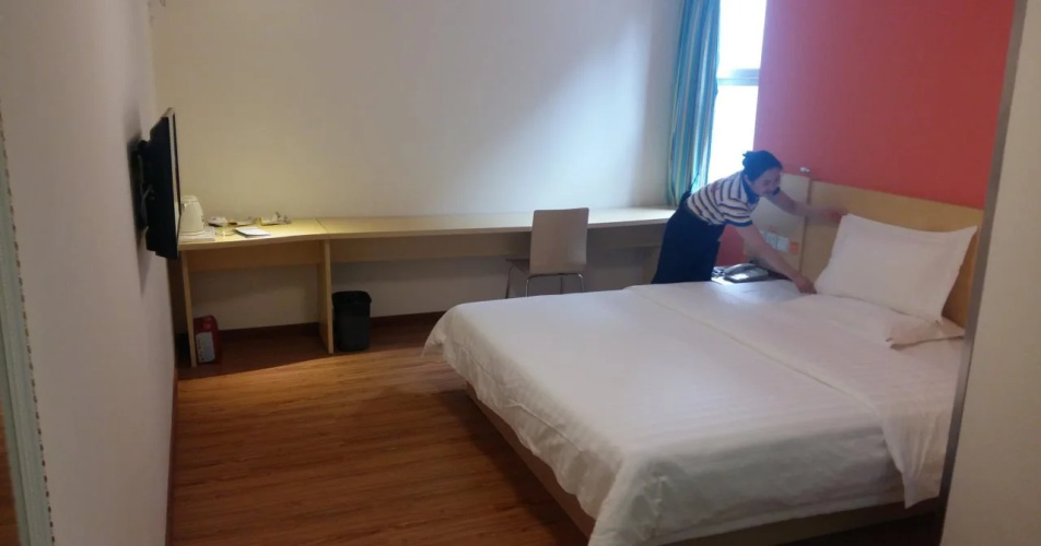 7 Days Inn