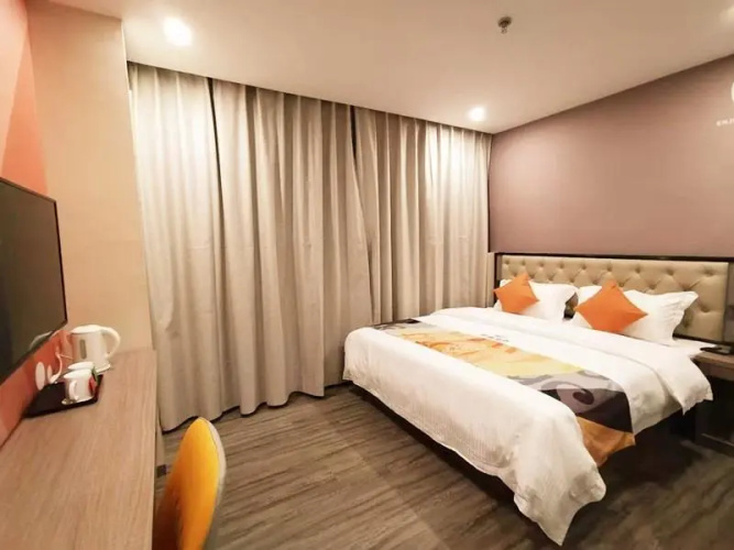 Shell Hotel Shanghai Jinshan Wanda Plaza