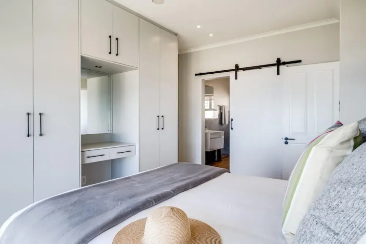 Ocean View 2 bed Apt in Camps Bay Skyline Heights
