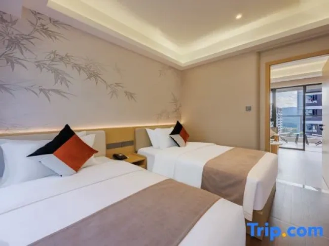 2 Bedrooms Premier Suite with view