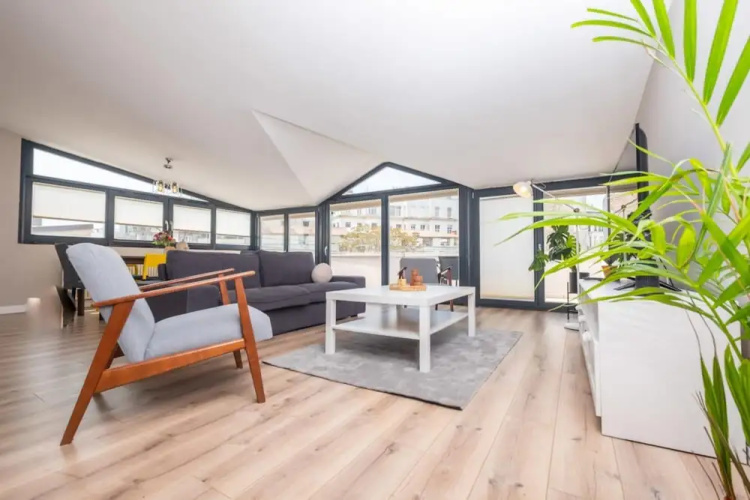 Exceptional Flat With Galata Tower View in Beyoglu