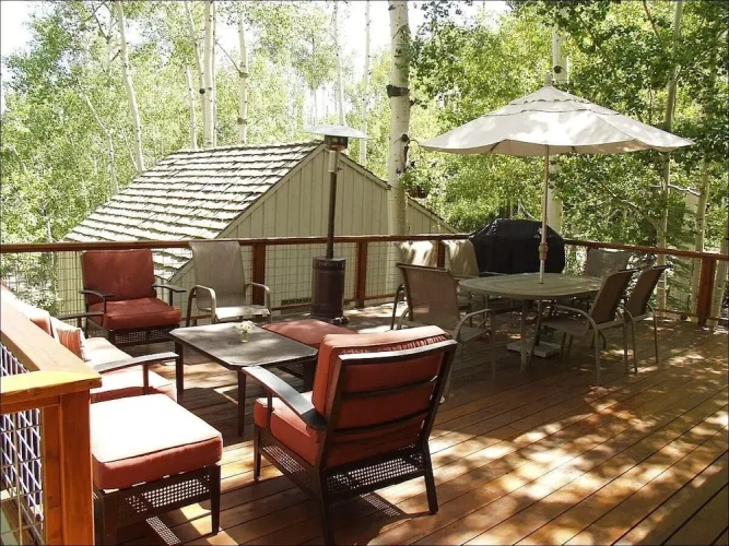 Cottage with balcony