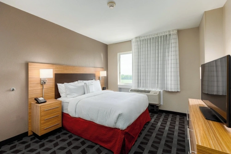 1 Bedroom Suite