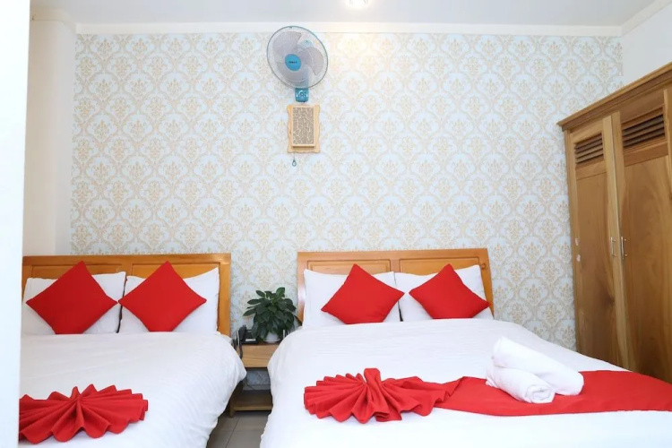 Huong Moc Hotel 2