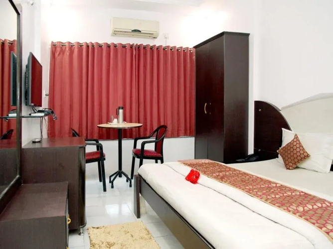 OYO 1959 Hotel Raj