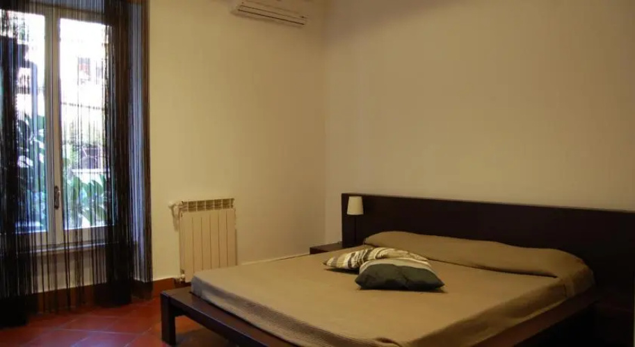 Rsh Guardiola Apartments