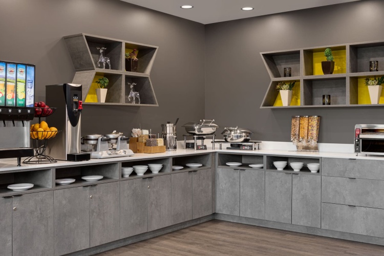 Microtel Inn And Suites By Wyndham Boisbriand photo 12
