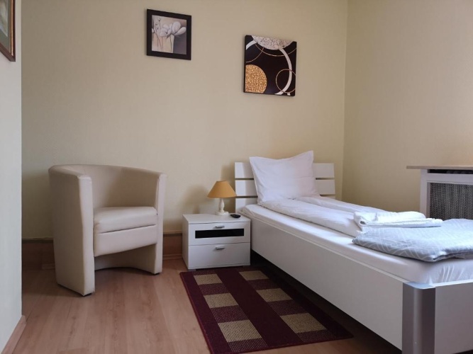 Standard Single room