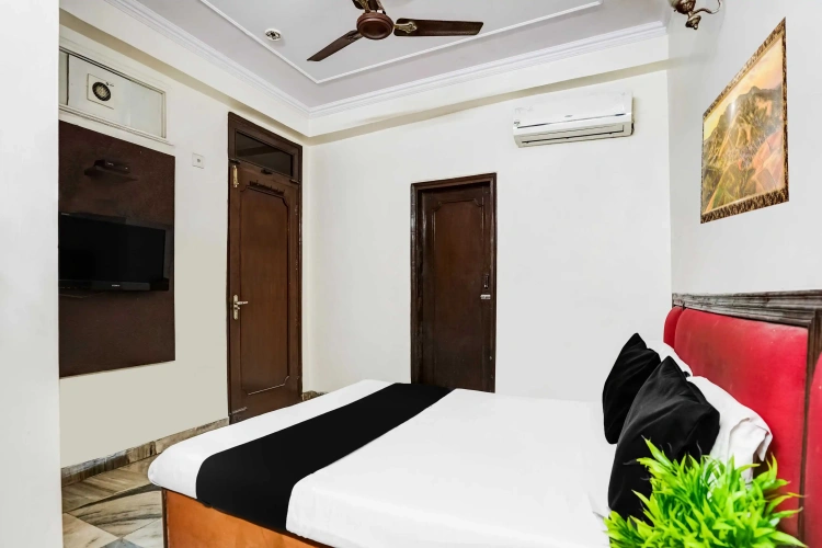 Classic Triple room