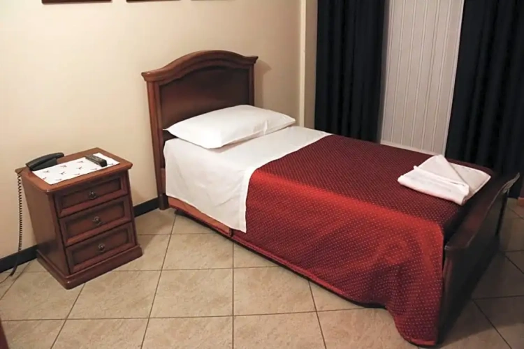 Standard Twin room with balcony