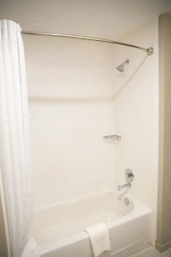 Standard Quadruple Suite