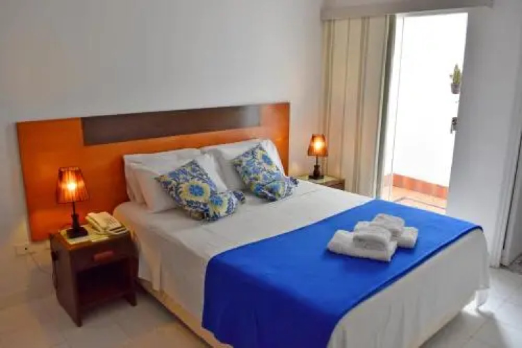 Giuseppe Hostal & Suites