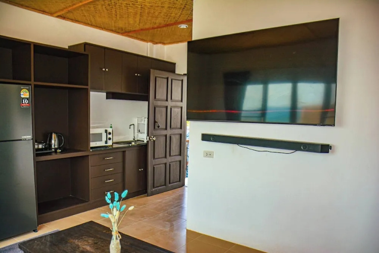 Modern Rustic Seaview 1 Bedroom Retreat With Free Coworking