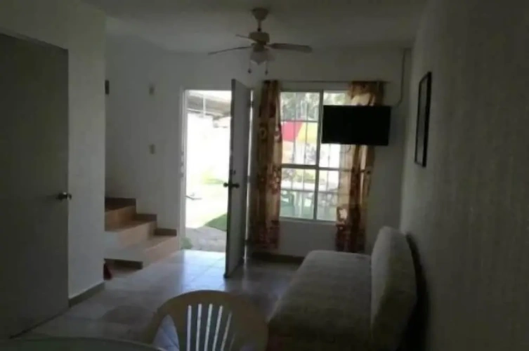 3 Bedrooms Standard Family room