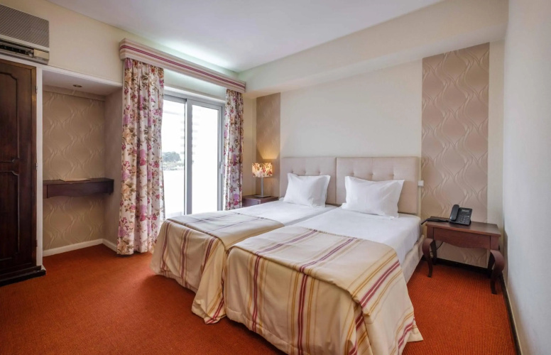 Catolica Hotel