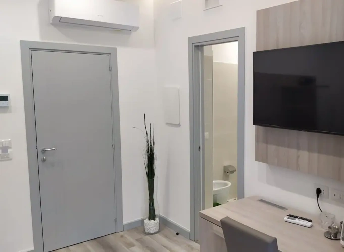 Deluxe Double room with land view
