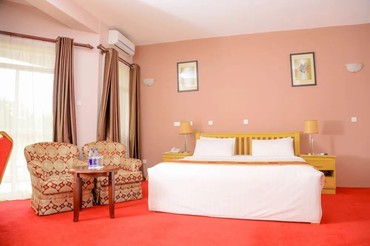 Hotel 7 Seasons