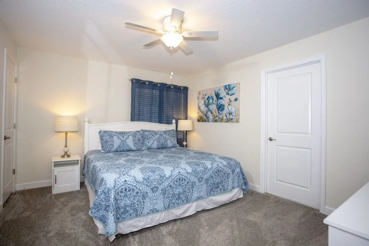 5 Bedrooms Standard room