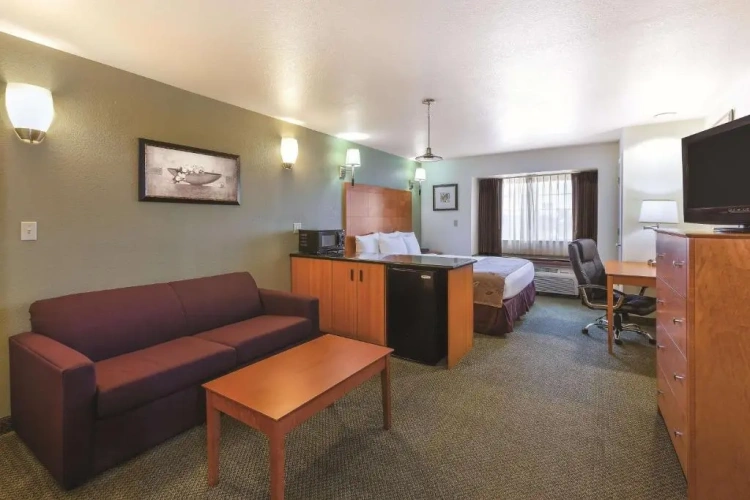 Deluxe Double Suite