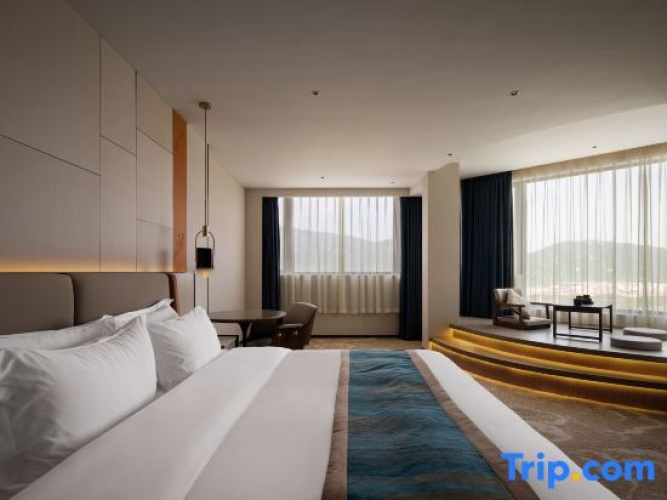 Double Suite with lake view