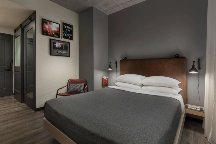 Moxy Boston Downtown photo 6
