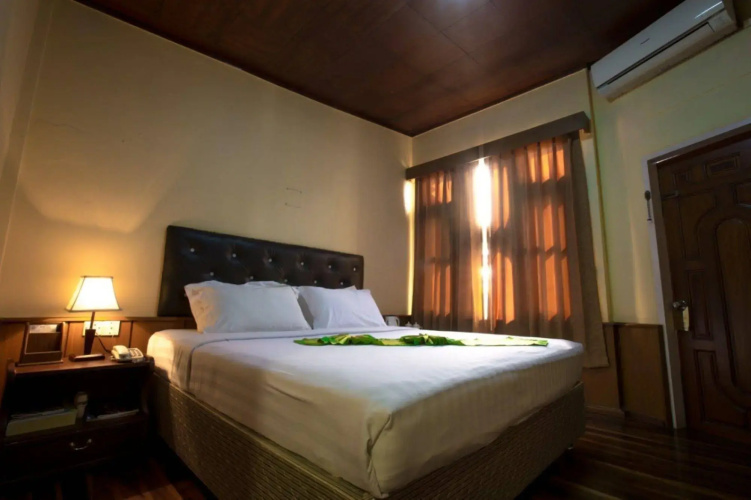 Kyi Tin Hotel