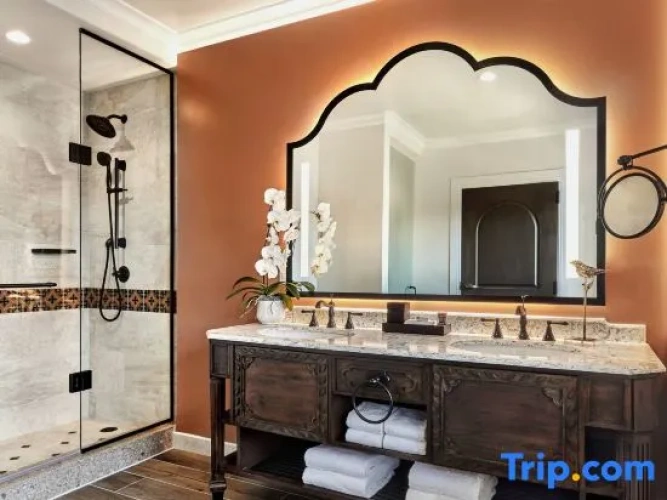 Luxury Double Suite with balcony