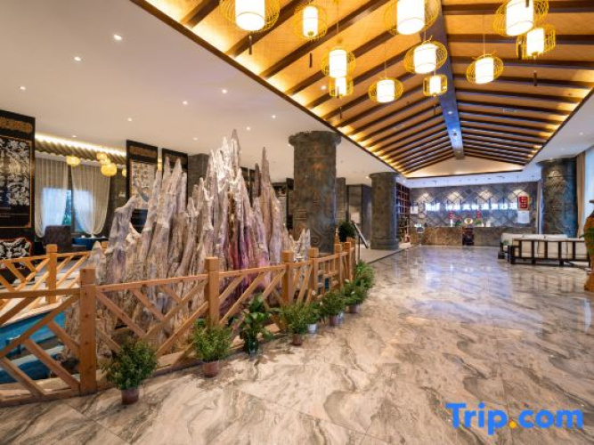 Shenjun Fengqing Hot Spring Hotel