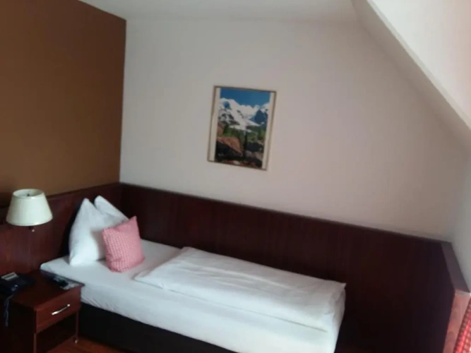 Standard Single room