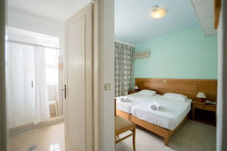 Classic Double room with balcony and with city view