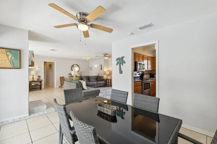 4880 N Banana River