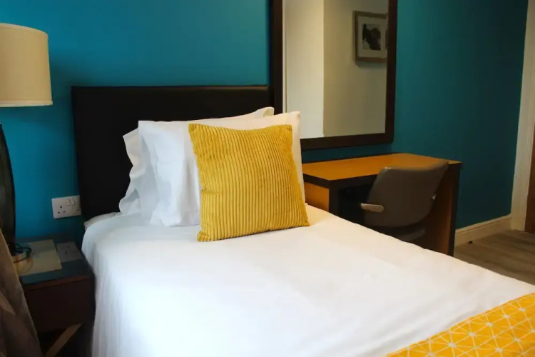 Maze Apartments and rooms