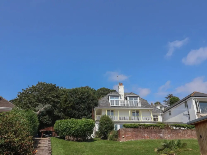 3 Harbour Heights