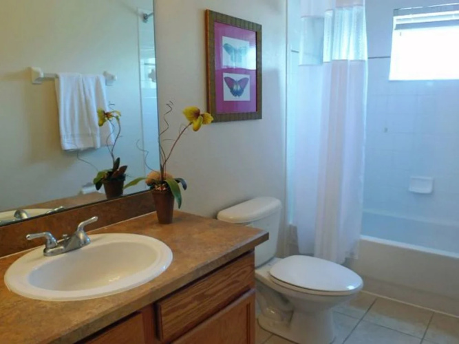 Bahama107b 2 Br condo by RedAwning