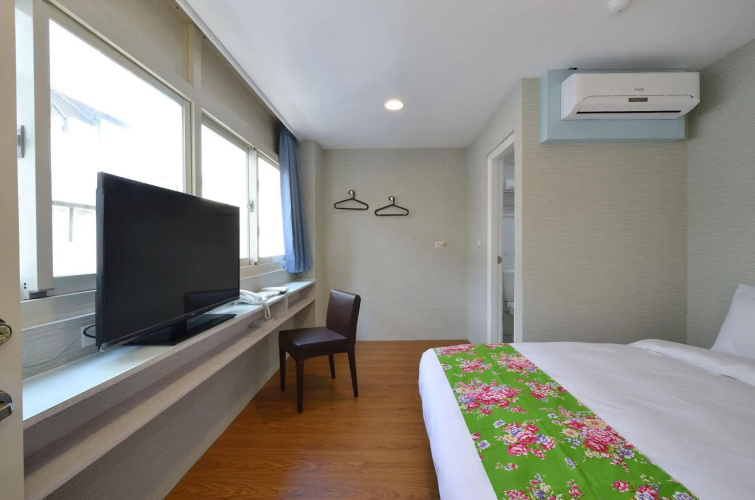 Fun House - Hostel