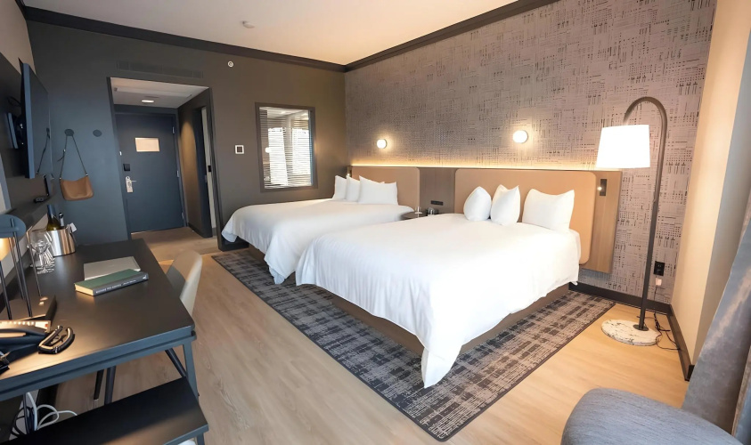 Brookstreet Hotel photo 8