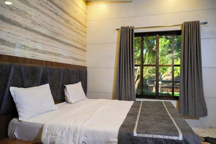 Hotel Kumar Plaza