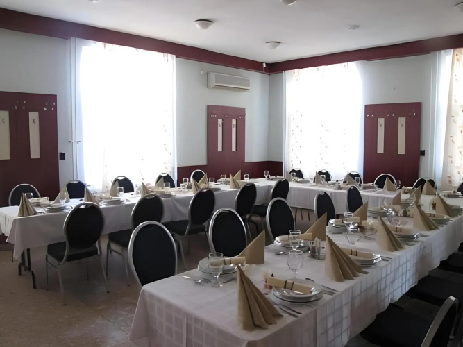 Bordany Hostel
