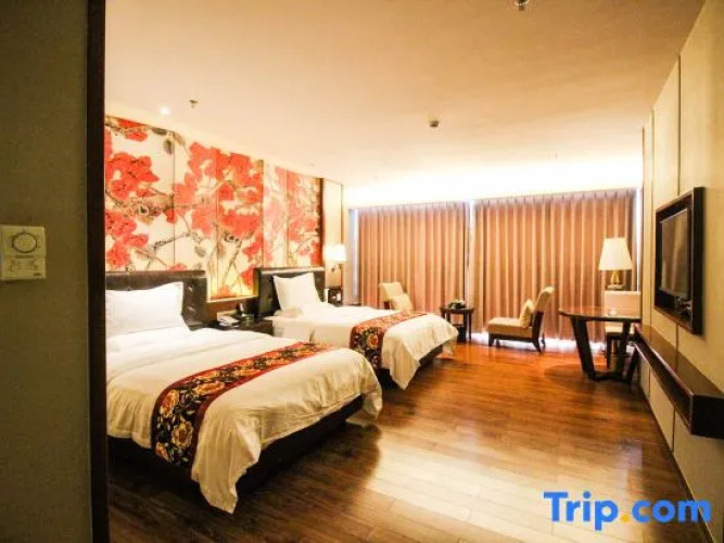 Yangjiang Minghao Hotel