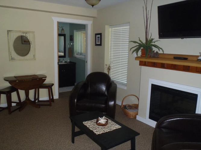 Selah Guest House