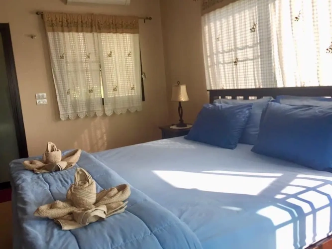 Standard Twin room with mountain view