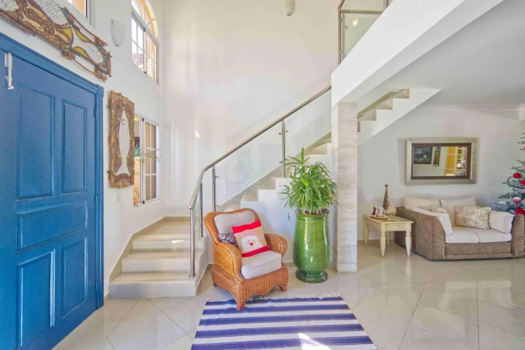 Large Golf View Villa With Pool Jacuzzi and Staff